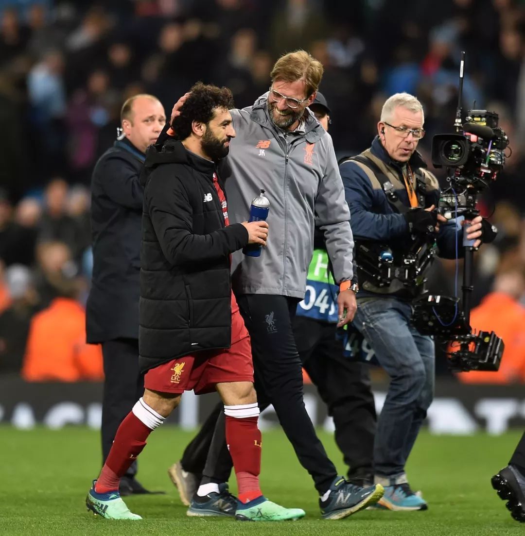 凭借其顽强 凭借其顽强