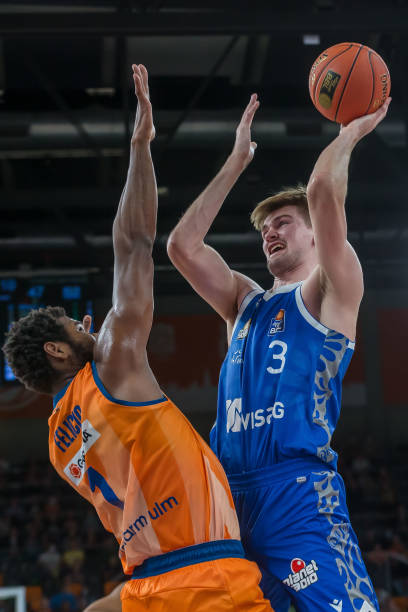 兄弟情深！麦凯恩不舍亚布塞莱：看到他离开我很难过