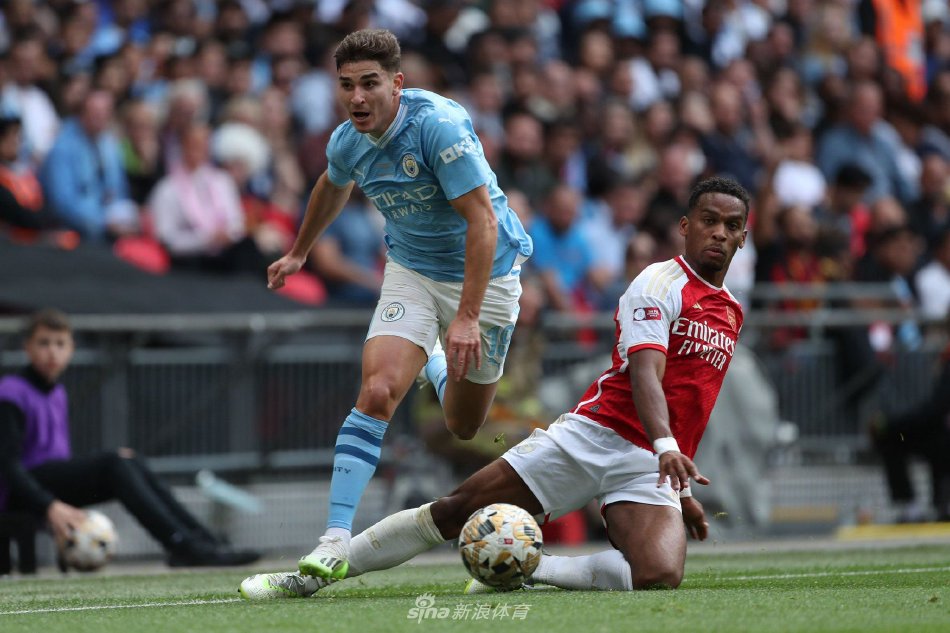 在关注赛场 在关注赛场